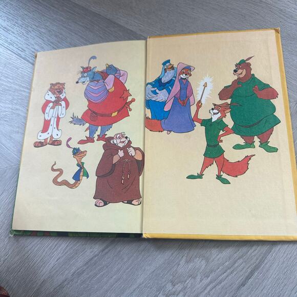Disney Robin Hood Golden Arrow Hardcover Vintage Book 1977 - Picture 6 of 10